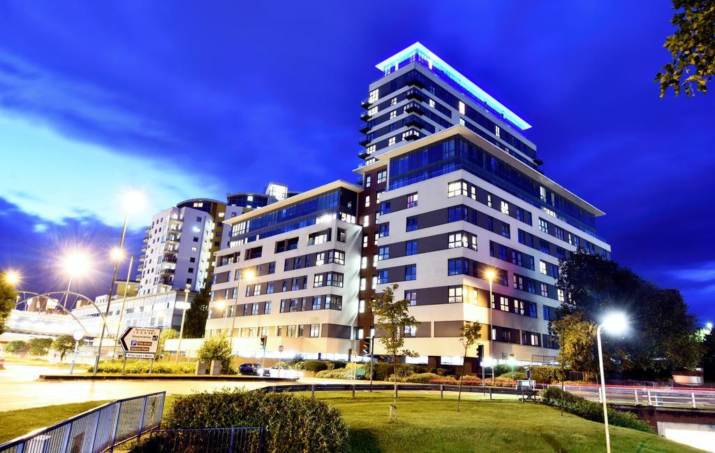 Linx Apartments Skyline Plaza Basingstoke Dış mekan fotoğraf
