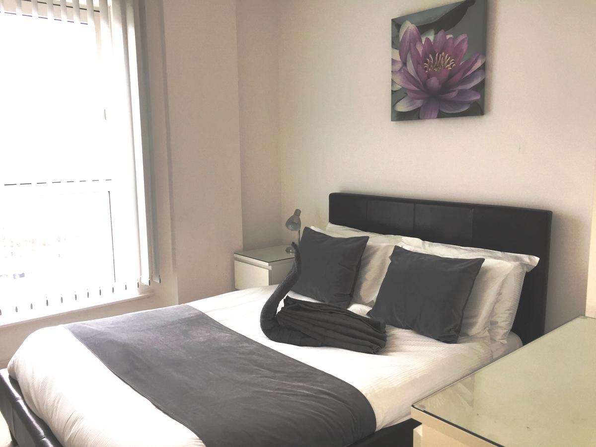 Linx Apartments Skyline Plaza Basingstoke Dış mekan fotoğraf